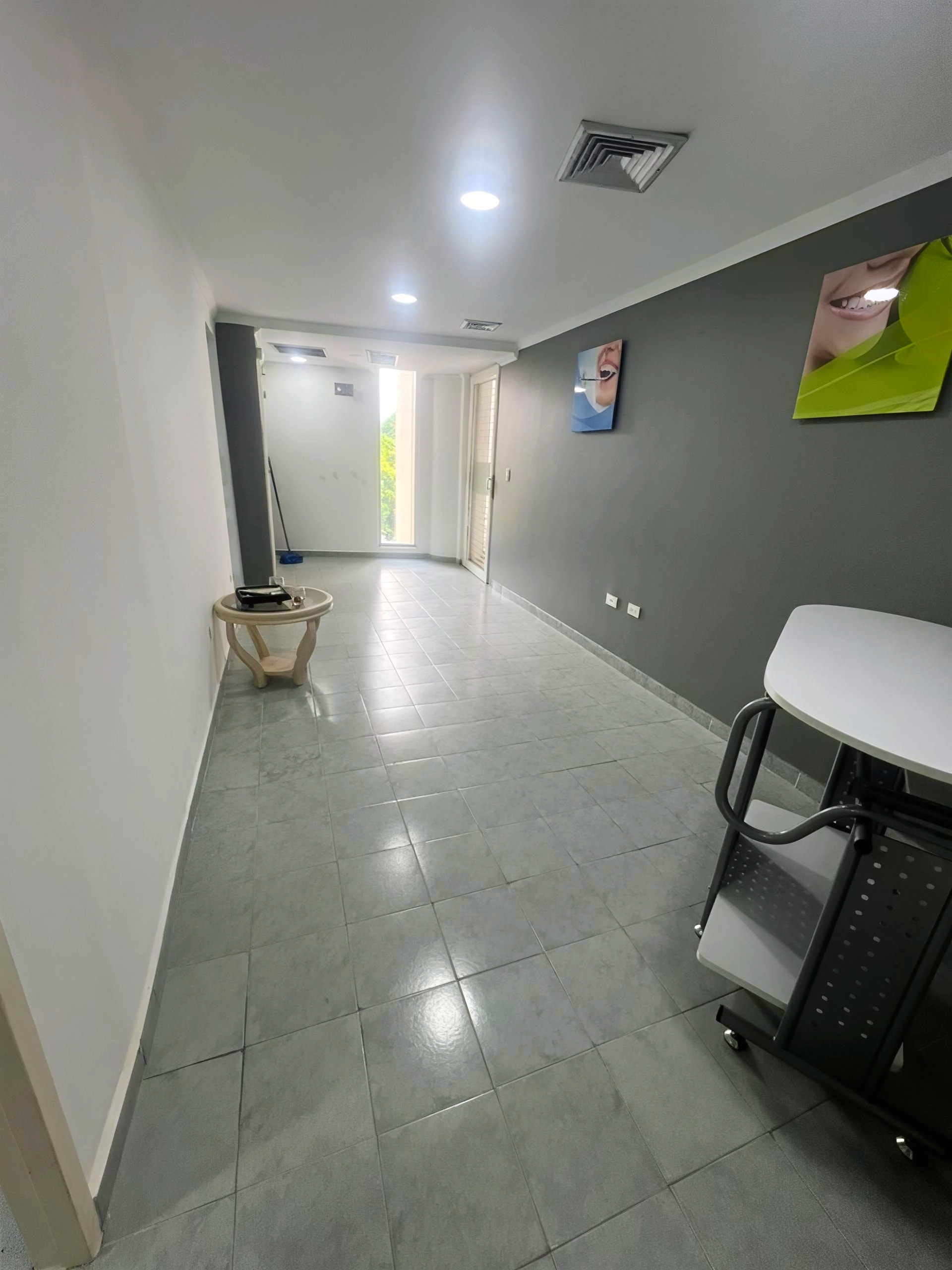 Consultorio Médico en Venta Clínica IEQ Valencia – 69 m² con Planta Eléctrica 100% - foto 9