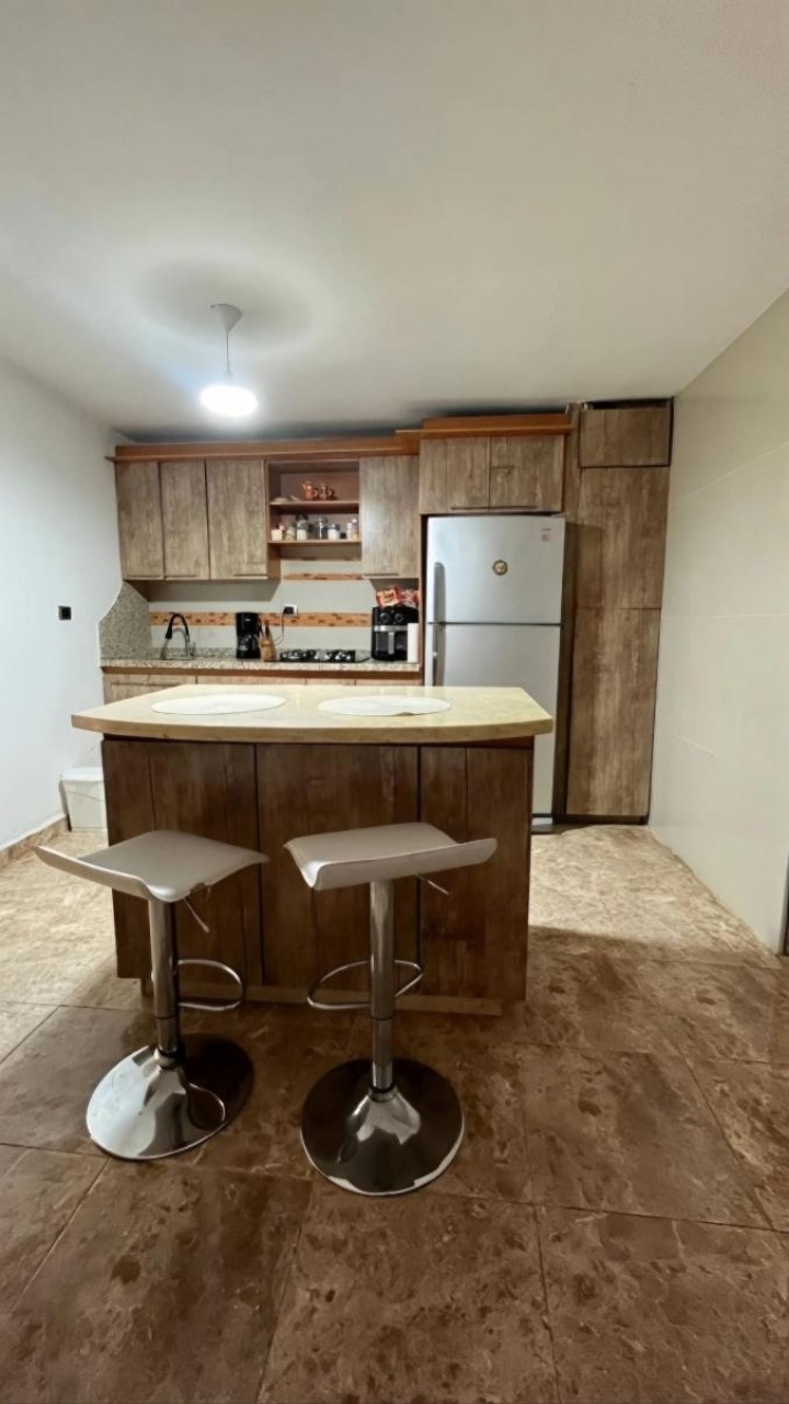 Casa con Anexo en Venta Urb. El Oasis, Tocuyito – Con Financiamiento a 120 Días